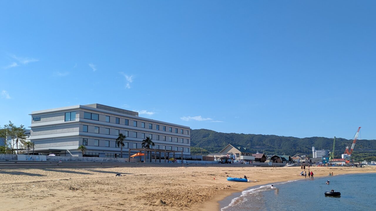 フェアフィールド・バイ・マリオット・兵庫淡路島東浦ホテルとビーチ