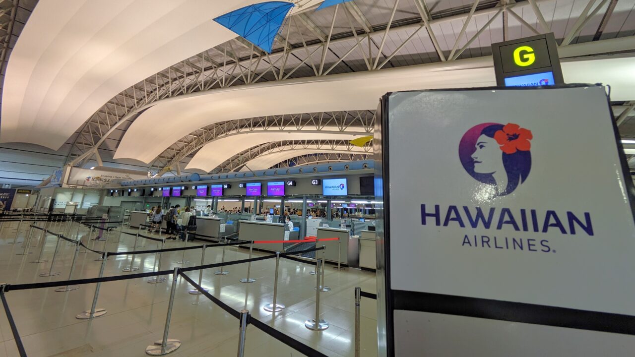 関西国際空港ハワイアン航空カウンター