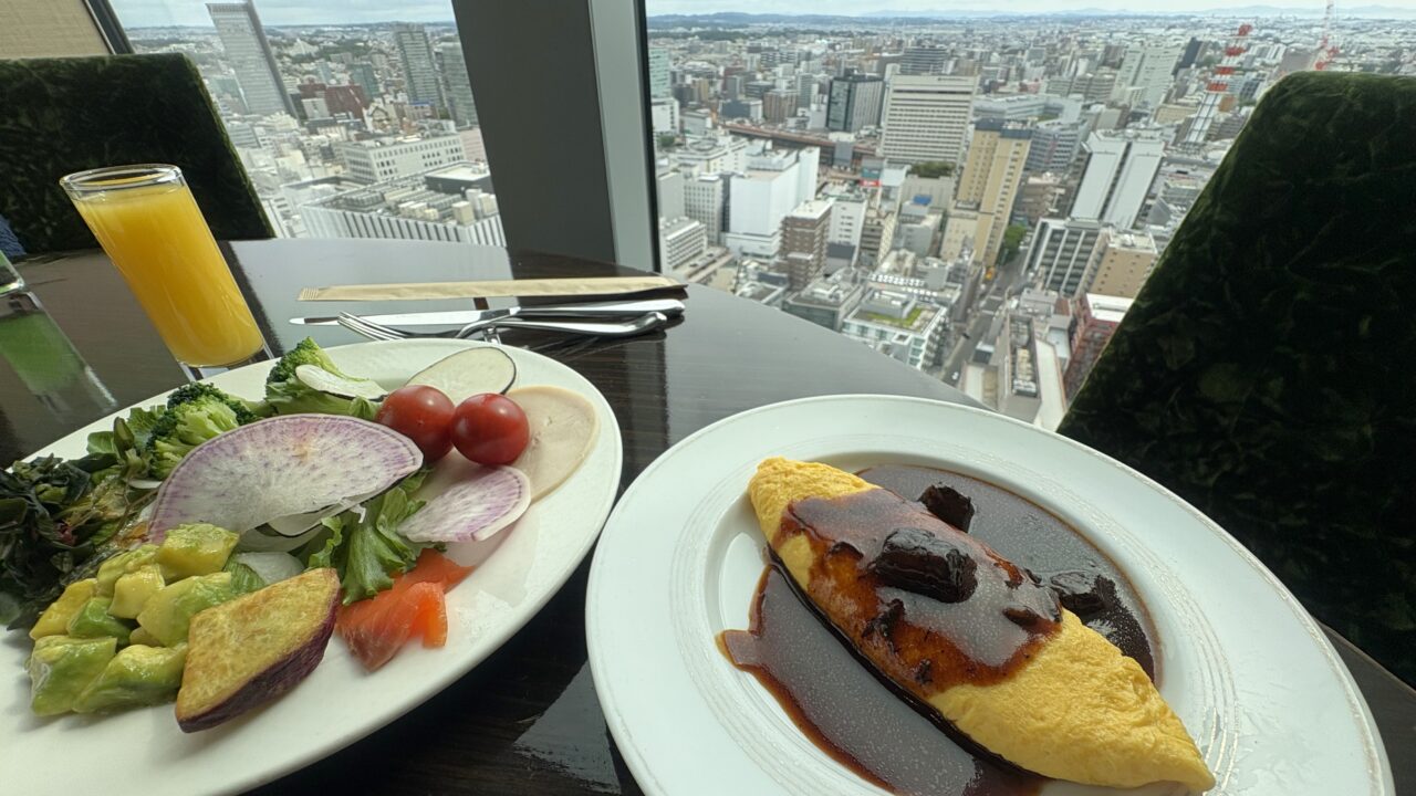 牛タン入りオムレツ