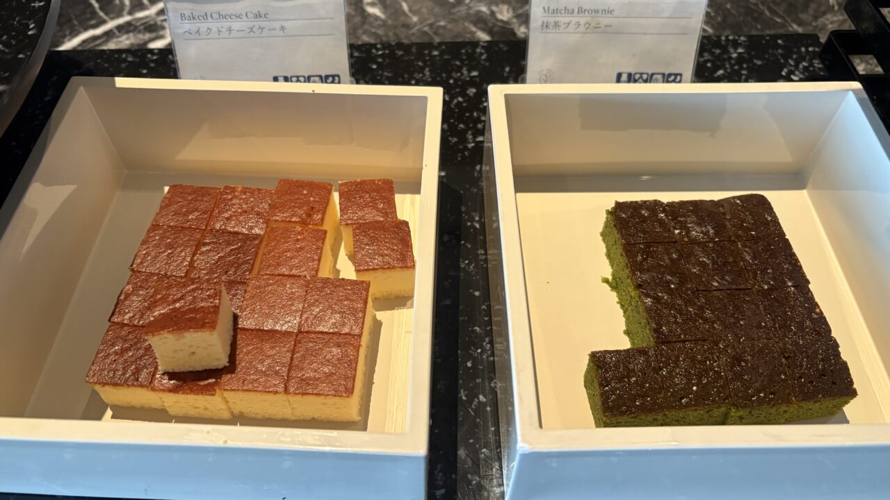 チーズケーキ、抹茶ブラウニー