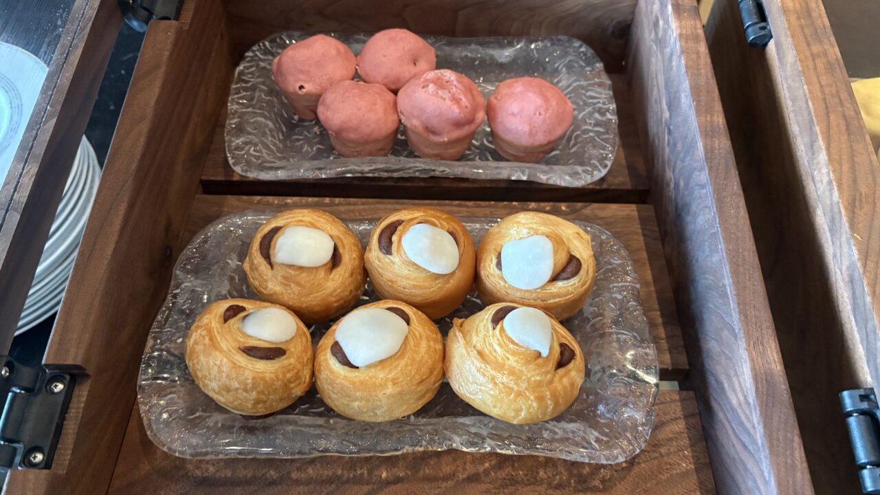 メロンパン、シナモンロール